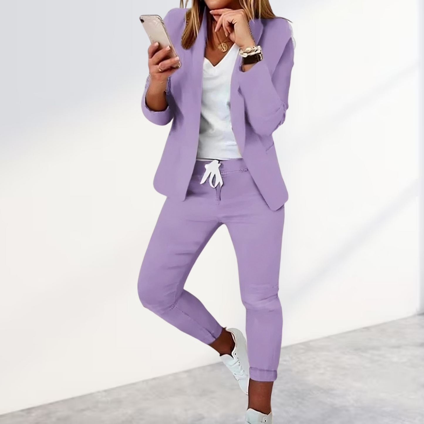 Women’s Blazer & Trouser Set – Modern Tailored Loungewear