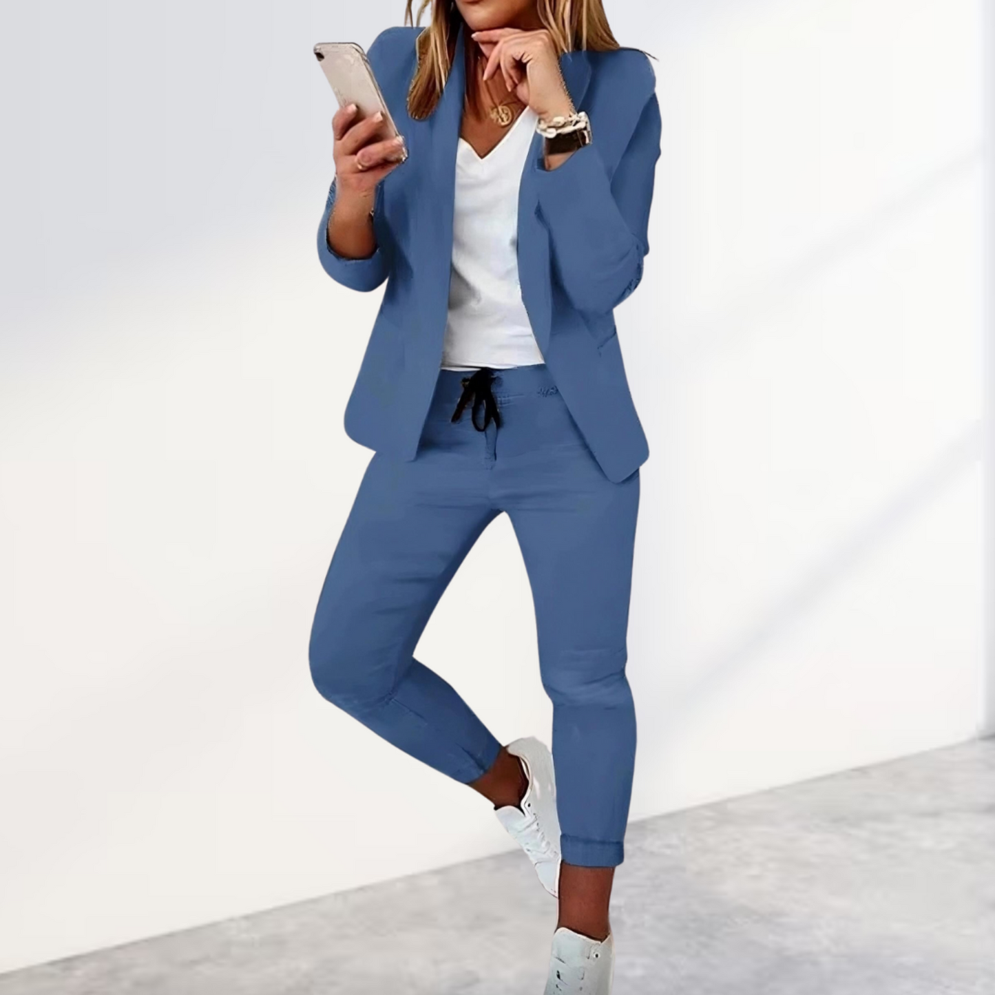Women’s Blazer & Trouser Set – Modern Tailored Loungewear