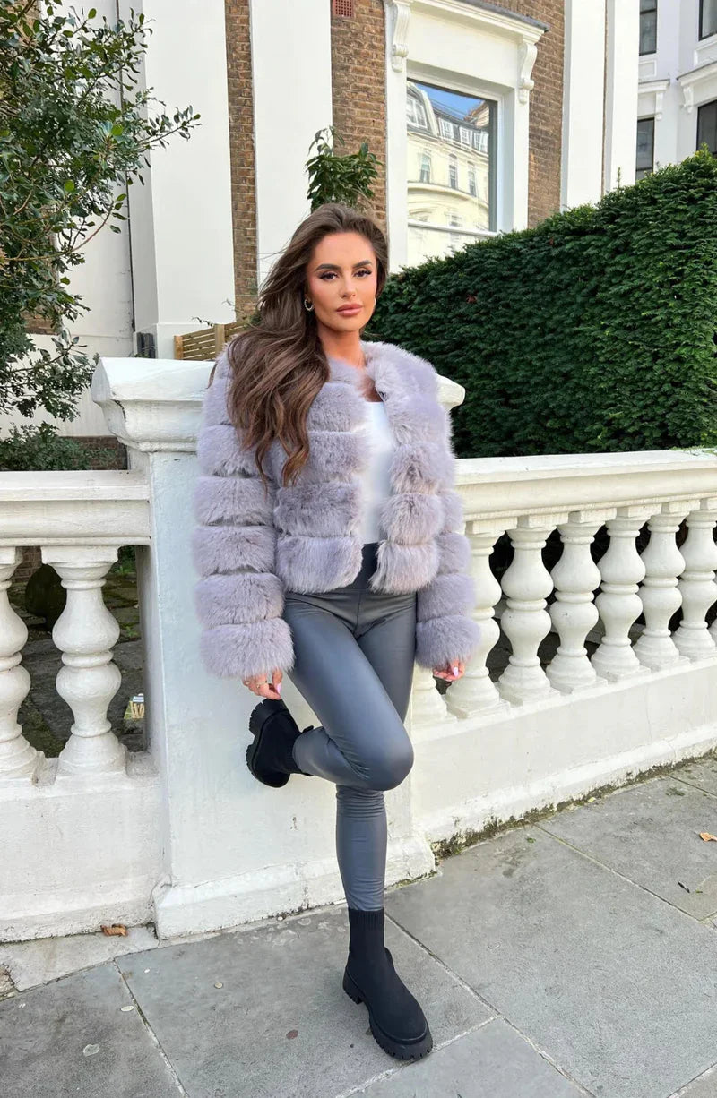 Women’s Plush Faux Fur Jacket – Short Soft-Touch Winter Coat