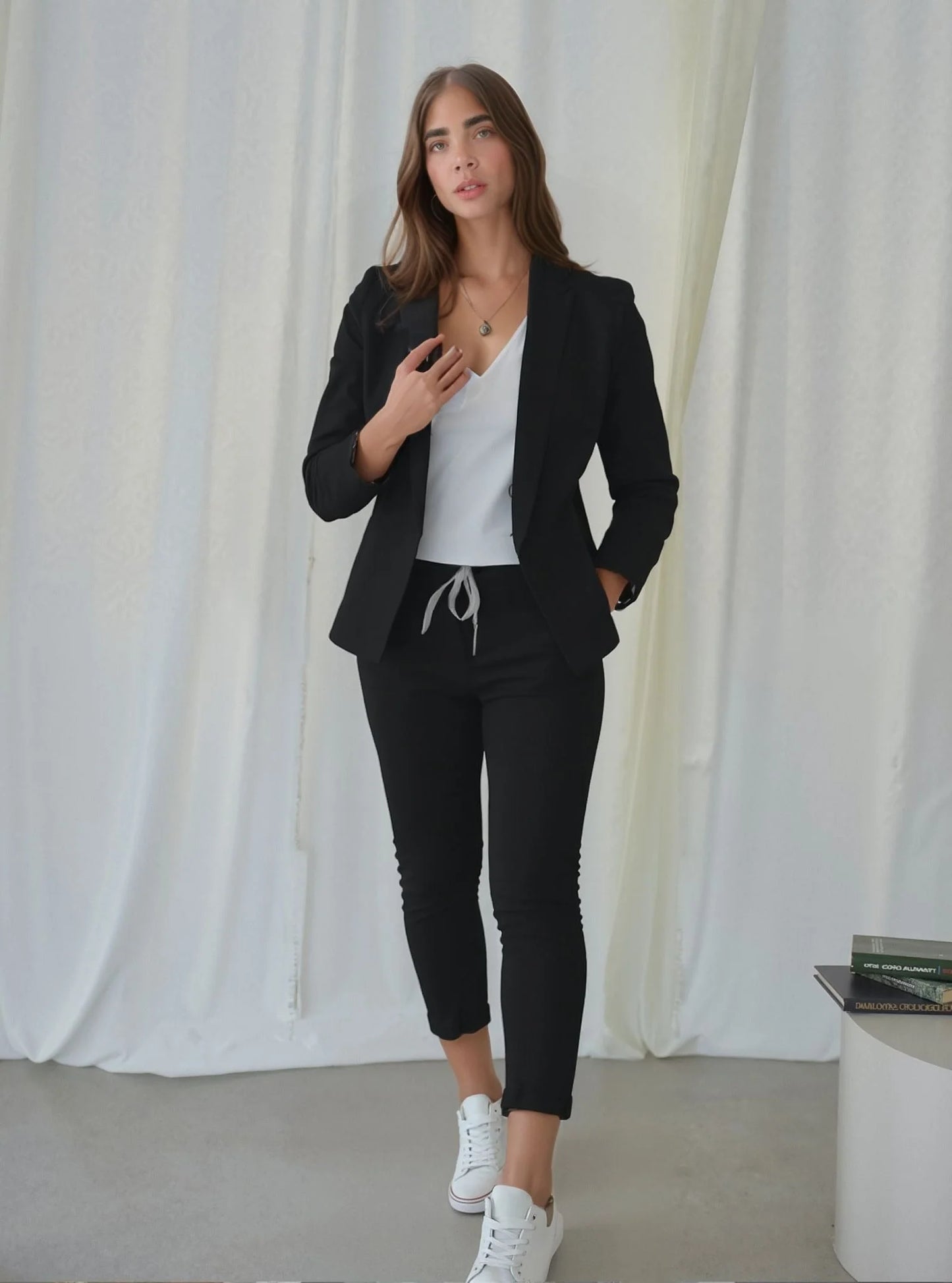 Women’s Blazer & Trouser Set – Modern Tailored Loungewear